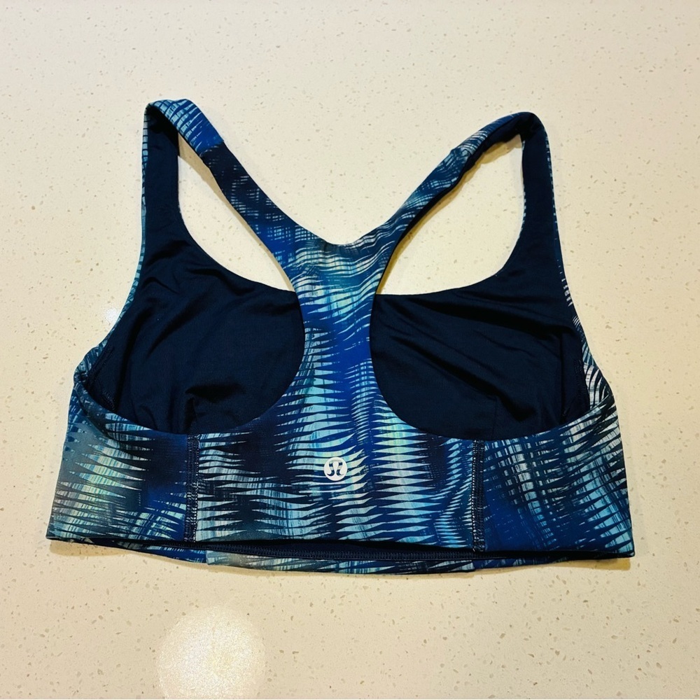 Lululemon Wunder Train Bra *Medium Support in Shapeshifter Flux Blue Multi Sz 6 - Picture 7 of 8
